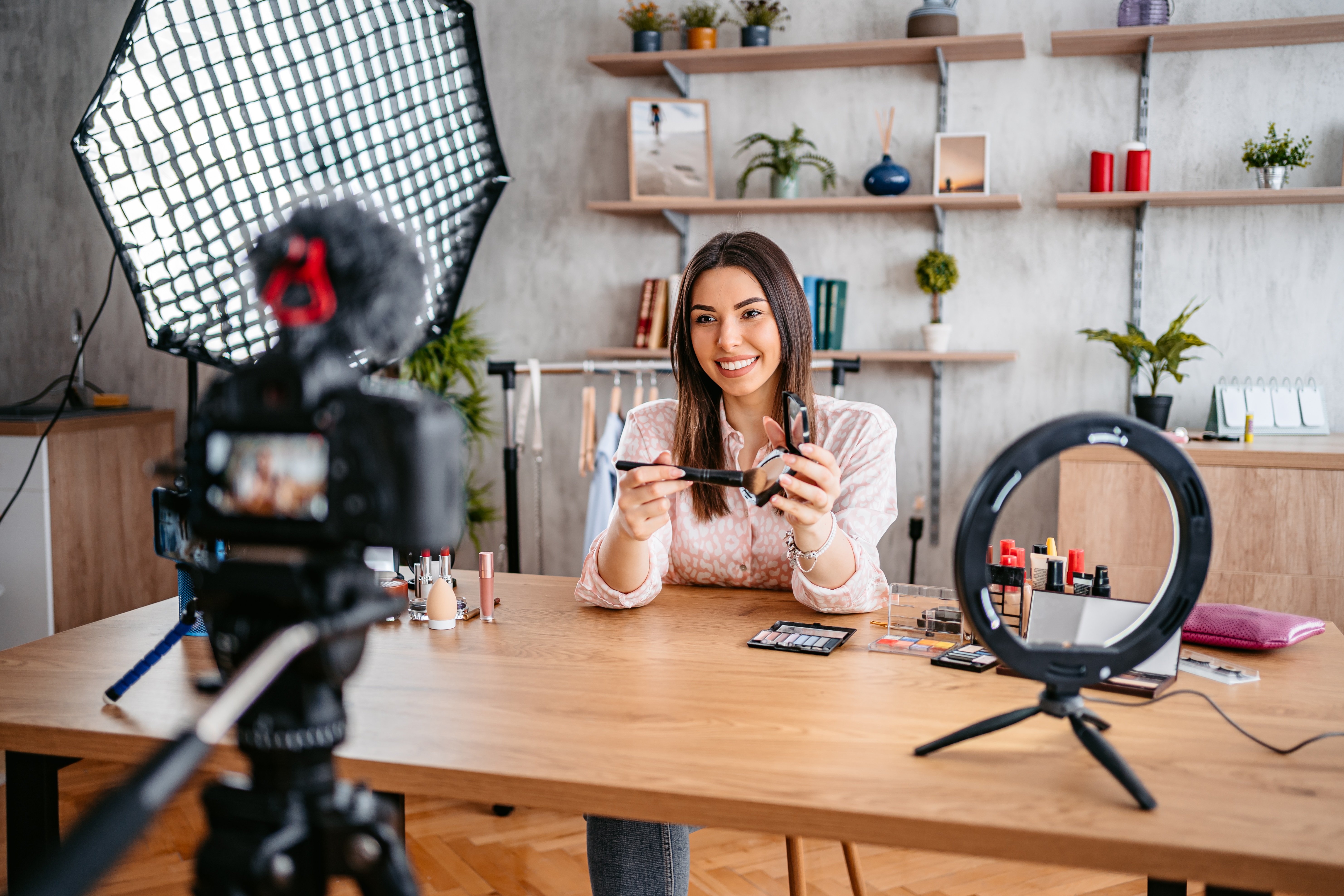 Mulher fazendo live no TikTok