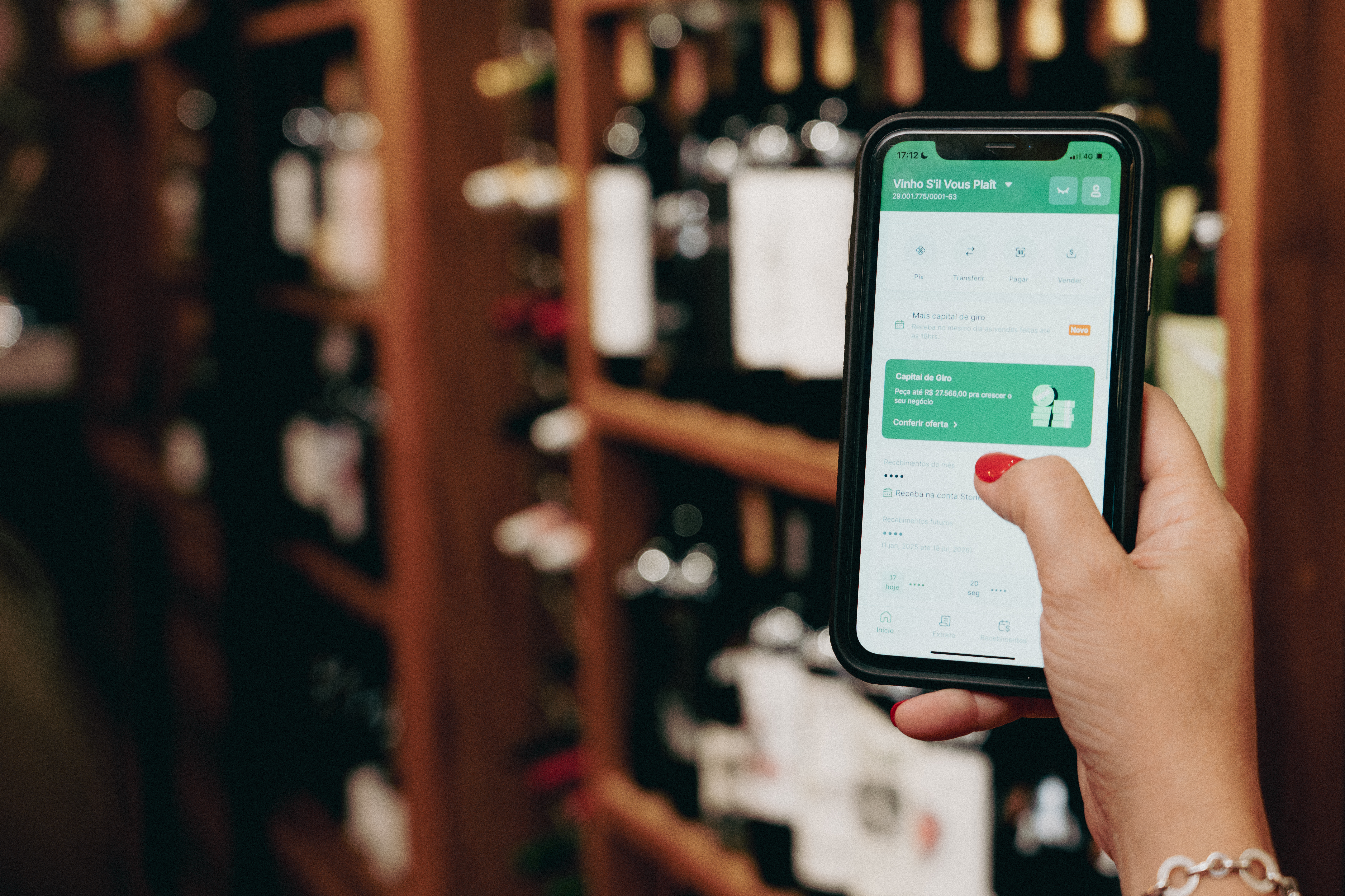 Tela do celular com a conta digital da Stone aberta